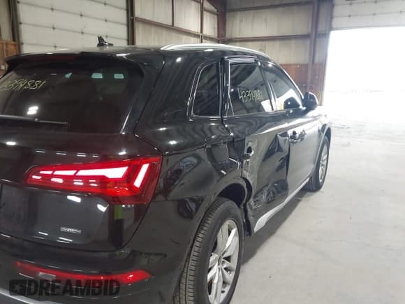 ✅ 2024 Audi Q5 S line Premium • VIN: WA1GAAFY0R2036829 • Лот: 43394881. Опубликован ранее на IAAI с пробегом 35 249 миль. Бесплатный доступ к архиву аукционных продаж из США и подробный отчёт об истории автомобиля на DreamBid. Изображение 17.