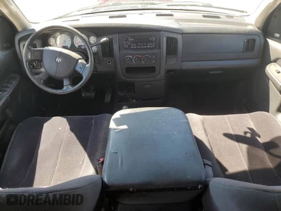 2005 Dodge 1500 SLT z VIN 1D7HU18D95S103357, wystawiony jako Copart lot #72075254 z przebiegiem 120 902 mil mil oraz Czysty tytuł • Clean title. Historia ofert i sprzedaży dostępna na DreamBid. Obrazek 8.