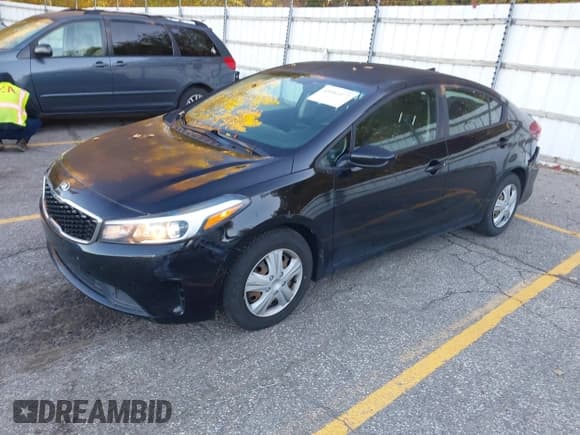 ✅ 2018 Kia Forte LX • VIN: 3KPFL4A74JE185361 • Лот: 43461072. Опубликован ранее на IAAI с пробегом 51 914 миль. Бесплатный доступ к архиву аукционных продаж из США и подробный отчёт об истории автомобиля на DreamBid. Изображение 17.