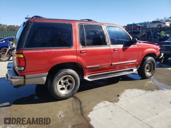 ✅ 1997 Ford Explorer XL • VIN: 1FMDU32E8VZC21604 • Lot: 81987654. Wystawiony na Copart z przebiegiem 156 141 mil. Bezpłatny archiwum sprzedaży aukcyjnych z USA i szczegółowy raport historii pojazdu na DreamBid. Zdjęcie 3.
