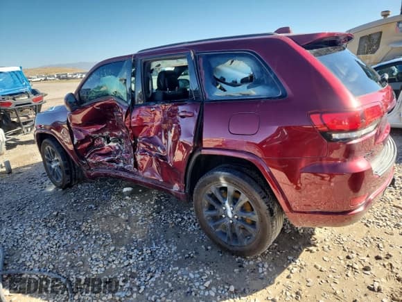 ✅ 2020 Jeep Grand Cherokee Laredo E • VIN: 1C4RJFAG4LC303935 • Lot: 80132155. Listed on Copart with 52,112 mi. Free auction sales archive from the USA and detailed vehicle history report at DreamBid. Image 2.