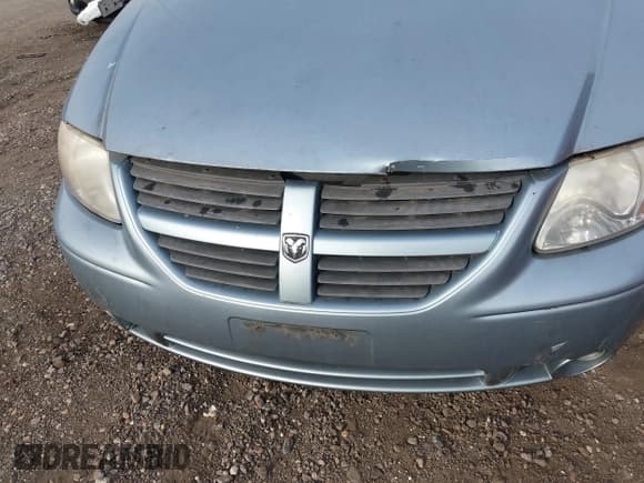 ✅ 2005 Dodge Caravan SXT • VIN: 2D4GP44L85R459346 • Lot: 43349260. Wystawiony na IAAI z przebiegiem Nie podano. Bezpłatny archiwum sprzedaży aukcyjnych z USA i szczegółowy raport historii pojazdu na DreamBid. Zdjęcie 6.