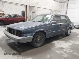 ✅ 1990 Volvo 740 • VIN: YV1FA8846L1429455 • Lot: 42208242. Wystawiony na IAAI z przebiegiem 120 836 mil. Bezpłatny archiwum sprzedaży aukcyjnych z USA i szczegółowy raport historii pojazdu na DreamBid. Zdjęcie 2.