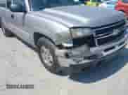 2006 Chevrolet Silverado 1500 LT2 z VIN 2GCEC19T661143998, wystawiony jako IAAI lot #42574878 z przebiegiem 229 675 mil mil oraz . Historia ofert i sprzedaży dostępna na DreamBid. Obrazek 6.