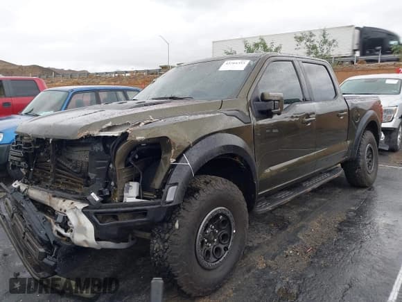 ✅ 2025 Ford F-150 Raptor • VIN: 1FTFW1RG4SFA43979 • Lot: 43704355. Wystawiony na IAAI z przebiegiem 9 066 mil. Bezpłatny archiwum sprzedaży aukcyjnych z USA i szczegółowy raport historii pojazdu na DreamBid. Zdjęcie 2.