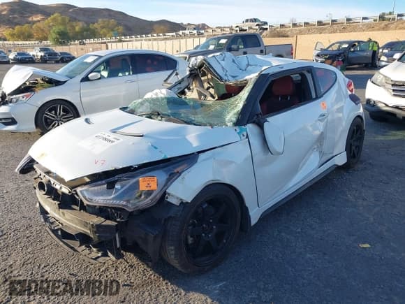 ✅ 2014 Hyundai Veloster Turbo • VIN: KMHTC6AE0EU200518 • Lot: 41198089. Wystawiony na IAAI z przebiegiem Nie podano. Bezpłatny archiwum sprzedaży aukcyjnych z USA i szczegółowy raport historii pojazdu na DreamBid. Zdjęcie 16.