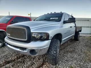 2005 Dodge 3500 SLT с VIN 3D7LS38C35G792659, выставлен на аукционе Copart как лот 86188965 с пробегом 214 931 миль миль и Чистый • Clean title. История ставок и продаж доступна на DreamBid. Изображение 1.