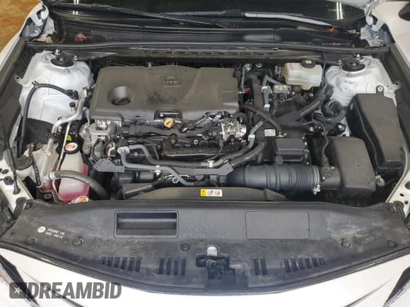 ✅ 2022 Toyota Camry Hybrid XLE • VIN: 4T1F31AK0NU578828 • Lot: 67716965. Wystawiony na Copart z przebiegiem 27 825 mil. Bezpłatny archiwum sprzedaży aukcyjnych z USA i szczegółowy raport historii pojazdu na DreamBid. Zdjęcie 11.