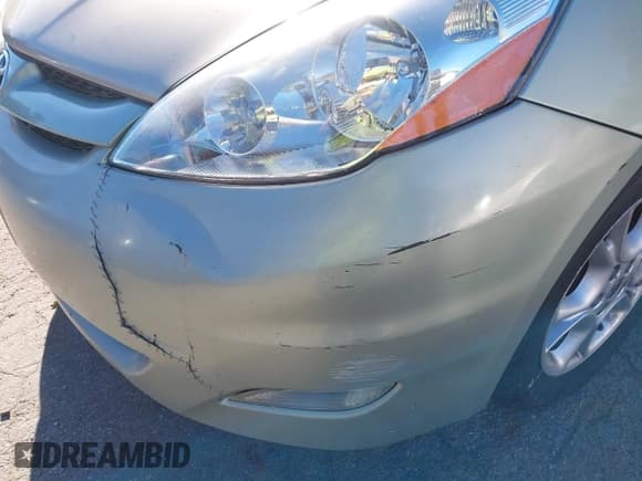 ✅ 2006 Toyota Sienna XLE • VIN: 5TDZA22C16S429970 • Lot: 43800654. Wystawiony na IAAI z przebiegiem 265 247 mil. Bezpłatny archiwum sprzedaży aukcyjnych z USA i szczegółowy raport historii pojazdu na DreamBid. Zdjęcie 6.