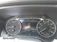 ✅ 2025 Nissan Rogue S • VIN: 5N1BT3AB1SC675161 • Lot: 42952928. Listed on IAAI with 5,752 mi. Free auction sales archive from the USA and detailed vehicle history report at DreamBid. Image 7.