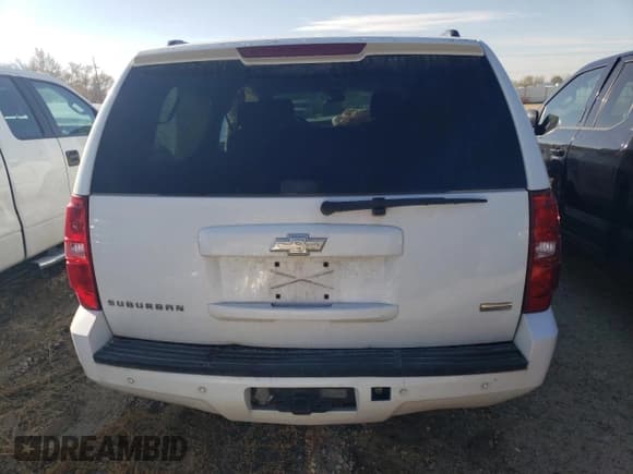 ✅ 2008 Chevrolet Suburban 2LT • VIN: 3GNFK16348G113055 • Lot: 89560455. Listed on Copart with 232,816 mi. Free auction sales archive from the USA and detailed vehicle history report at DreamBid. Image 6.