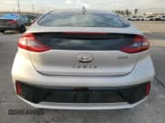 ✅ 2019 Hyundai Ioniq • VIN: KMHC65LD4KU105445 • Lot: 85932624. Wystawiony na Copart z przebiegiem 87 943 mil. Bezpłatny archiwum sprzedaży aukcyjnych z USA i szczegółowy raport historii pojazdu na DreamBid. Zdjęcie 6.