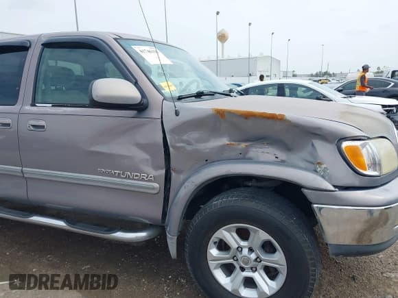 ✅ 2002 Toyota Tundra Limited • VIN: 5TBRT38192S309195 • Lot: 41746193. Listed on IAAI with 385,458 mi. Free auction sales archive from the USA and detailed vehicle history report at DreamBid. Image 6.