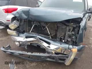 2007 Chevrolet Silverado 1500 LT1 z VIN 1GCEC19V67Z104435, wystawiony jako IAAI lot #43463939 z przebiegiem 203 245 mil mil oraz . Historia ofert i sprzedaży dostępna na DreamBid. Obrazek 6.