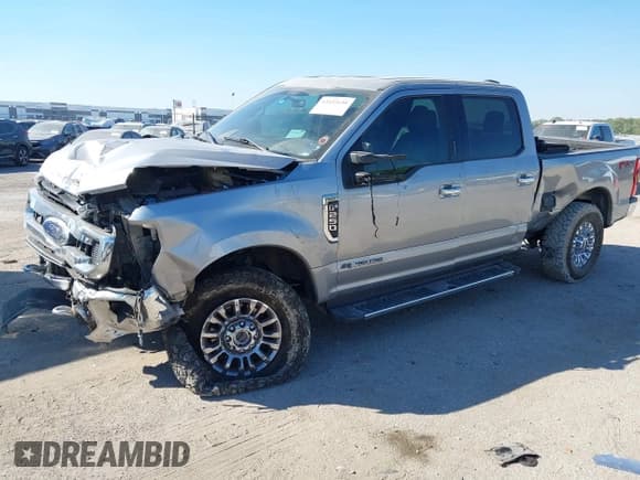 ✅ 2020 Ford F-250 XL • VIN: 1FT7W2BT1LEC27947 • Lot: 43452698. Wystawiony na IAAI z przebiegiem 157 574 mil. Bezpłatny archiwum sprzedaży aukcyjnych z USA i szczegółowy raport historii pojazdu na DreamBid. Zdjęcie 17.