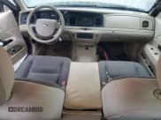 ✅ 2008 Ford Police Interceptor • VIN: 2FAFP71V38X157579 • Lot: 73478234. Wystawiony na Copart z przebiegiem 151 505 mil. Bezpłatny archiwum sprzedaży aukcyjnych z USA i szczegółowy raport historii pojazdu na DreamBid. Zdjęcie 8.