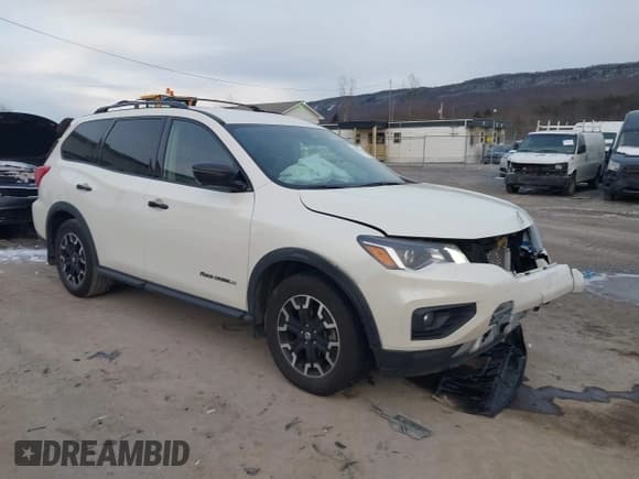 ✅ 2020 Nissan Pathfinder SL • VIN: 5N1DR2CM8LC588861 • Лот: 43878425. Опубликован ранее на IAAI с пробегом 60 726 миль. Бесплатный доступ к архиву аукционных продаж из США и подробный отчёт об истории автомобиля на DreamBid. Изображение 1.