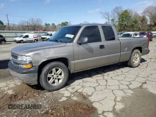 ✅ 2001 Chevrolet Silverado 1500 • VIN: 2GCEC19W211228355 • Lot: 47262765. Wystawiony na Copart z przebiegiem 357 880 mil mil. Skorzystaj z bezpłatnego archiwum sprzedaży aukcyjnych z USA i zobacz szczegółowy raport historii pojazdu na DreamBid. Zdjęcie 1.