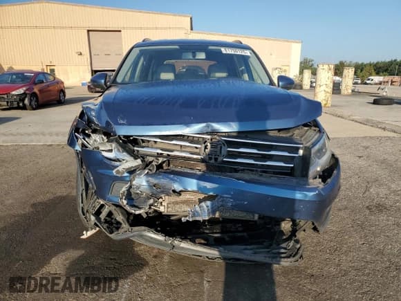 ✅ 2019 Volkswagen Tiguan S • VIN: 3VV0B7AX8KM167688 • Lot: 81750125. Listed on Copart with 186,896 mi. Free auction sales archive from the USA and detailed vehicle history report at DreamBid. Image 5.