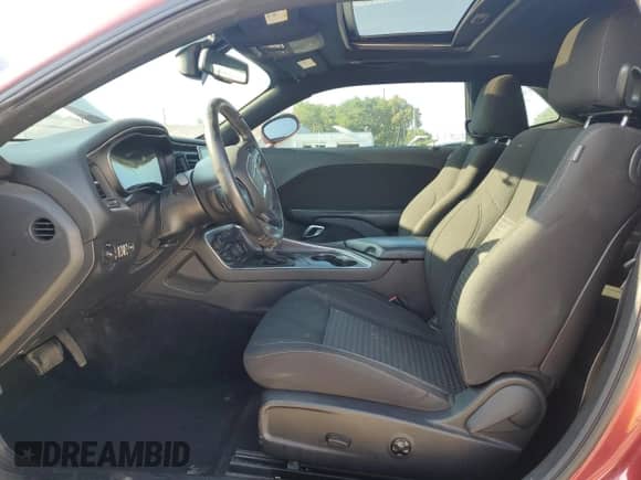 2018 Dodge Challenger R/T with VIN 2C3CDZBT1JH162136, listed as a Copart auction lot 67678165 with 80,571 mi miles and Salvage title. Bid and sale history available at DreamBid. Image 7.