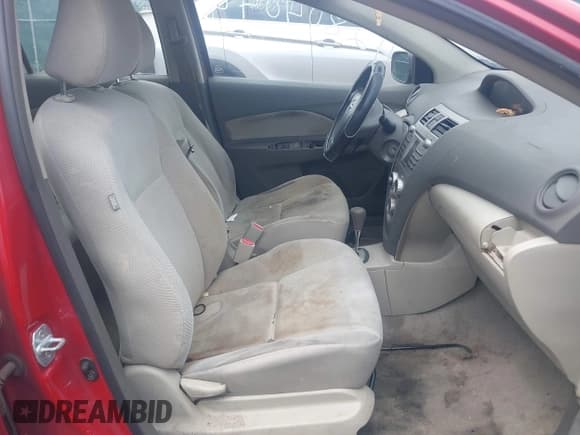 ✅ 2009 Toyota Yaris • VIN: JTDBT903291331054 • Lot: 42804044. Listed on IAAI with 214,903 mi. Free auction sales archive from the USA and detailed vehicle history report at DreamBid. Image 5.