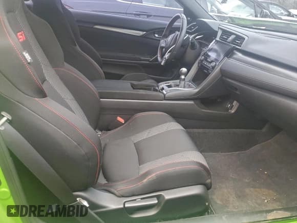 ✅ 2018 Honda Civic Si • VIN: 2HGFC3A5XJH750985 • Lot: 91827945. Wystawiony na Copart z przebiegiem 74 027 mil. Bezpłatny archiwum sprzedaży aukcyjnych z USA i szczegółowy raport historii pojazdu na DreamBid. Zdjęcie 7.