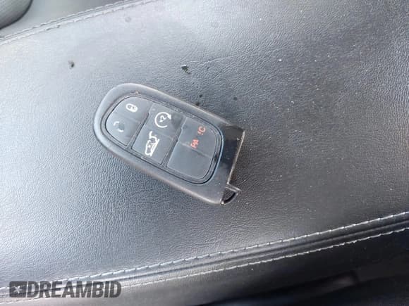 ✅ 2022 Jeep Cherokee Latitude Lux • VIN: 1C4PJLMX3ND516695 • Lot: 42902034. Listed on IAAI with 28,683 mi. Free auction sales archive from the USA and detailed vehicle history report at DreamBid. Image 11.