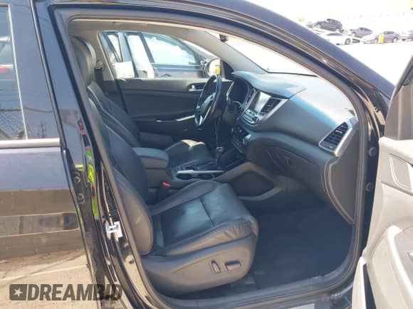 2018 Hyundai Tucson Limited with VIN KM8J33A2XJU771259, listed as a IAAI auction lot 43279542 with 101,469 mi miles and . Bid and sale history available at DreamBid. Image 5.