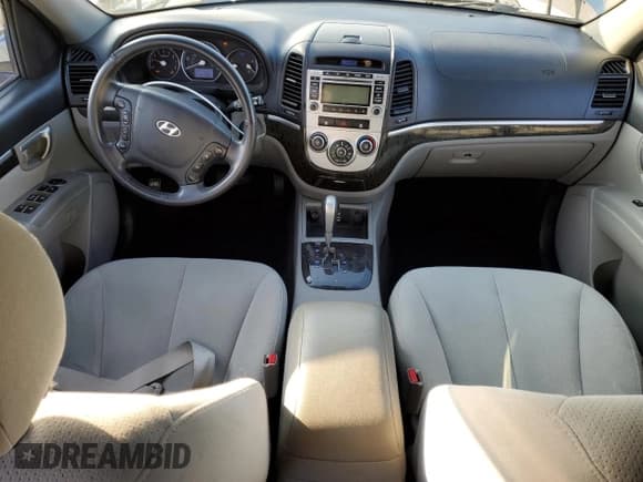 ✅ 2009 Hyundai Santa Fe SE • VIN: 5NMSH13EX9H234979 • Lot: 82683544. Listed on Copart with 89,438 mi. Free auction sales archive from the USA and detailed vehicle history report at DreamBid. Image 8.