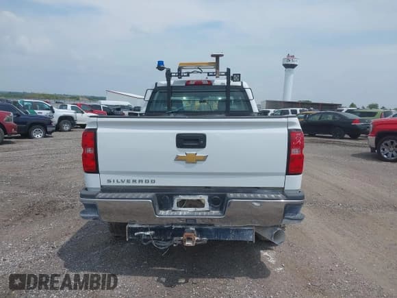 ✅ 2017 Chevrolet Silverado 2500HD Work Truck • VIN: 1GC1KUEY0HF217335 • Lot: 42310735. Listed on IAAI with 107,781 mi. Free auction sales archive from the USA and detailed vehicle history report at DreamBid. Image 16.