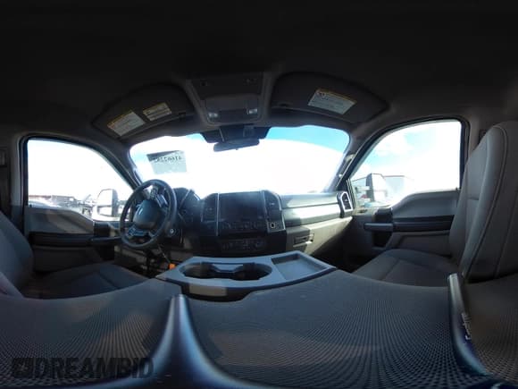 ✅ 2020 Ford F-250 XL • VIN: 1FTBF2BN2LEE49800 • Lot: 41662282. Wystawiony na IAAI z przebiegiem 48 354 mil. Bezpłatny archiwum sprzedaży aukcyjnych z USA i szczegółowy raport historii pojazdu na DreamBid. Zdjęcie 19.