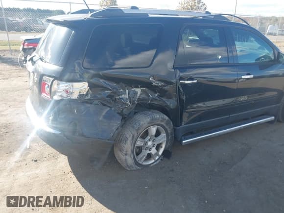 ✅ 2011 GMC Acadia SLE • VIN: 1GKKRPED1BJ418636 • Lot: 43515913. Wystawiony na IAAI z przebiegiem 136 379 mil. Bezpłatny archiwum sprzedaży aukcyjnych z USA i szczegółowy raport historii pojazdu na DreamBid. Zdjęcie 6.