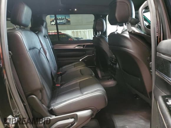 ✅ 2023 Jeep Wagoneer Series II • VIN: 1C4SJVBP9PS553306 • Lot: 61577195. Listed on Copart with 26,783 mi. Free auction sales archive from the USA and detailed vehicle history report at DreamBid. Image 11.