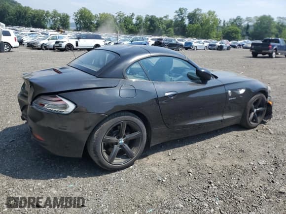 ✅ 2011 BMW Z4 sDrive30i • VIN: WBALM5C54BE380310 • Лот: 66305635. Опубликован ранее на Copart с пробегом 108 897 миль. Бесплатный доступ к архиву аукционных продаж из США и подробный отчёт об истории автомобиля на DreamBid. Изображение 3.