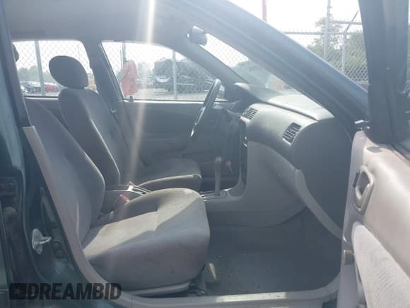 ✅ 2002 Chevrolet Prizm • VIN: 1Y1SK52812Z412988 • Lot: 42824862. Listed on IAAI with 180,581 mi. Free auction sales archive from the USA and detailed vehicle history report at DreamBid. Image 5.