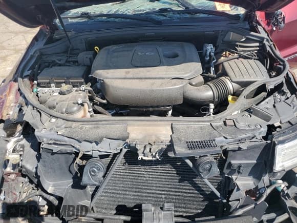 ✅ 2019 Jeep Grand Cherokee Overland • VIN: 1C4RJFCGXKC533121 • Lot: 71396005. Listed on Copart with 62,118 mi. Free auction sales archive from the USA and detailed vehicle history report at DreamBid. Image 11.