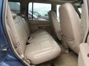 ✅ 2000 Ford Explorer Eddie Bauer • VIN: 1FMZU74E5YZA26011 • Lot: 59954945. Wystawiony na Copart z przebiegiem 283 681 mil. Bezpłatny archiwum sprzedaży aukcyjnych z USA i szczegółowy raport historii pojazdu na DreamBid. Zdjęcie 11.