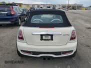 ✅ 2011 MINI Convertible S • VIN: WMWZP3C51BT249501 • Lot: 55442315. Wystawiony na Copart z przebiegiem 95 638 mil. Bezpłatny archiwum sprzedaży aukcyjnych z USA i szczegółowy raport historii pojazdu na DreamBid. Zdjęcie 6.