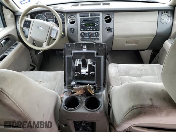 ✅ 2007 Ford Expedition XLT • VIN: 1FMFU16517LA11892 • Lot: 80068735. Listed on Copart with 330,042 mi. Free auction sales archive from the USA and detailed vehicle history report at DreamBid. Image 8.