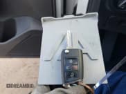 ✅ 2020 Volkswagen Tiguan SE • VIN: 3VV2B7AX2LM006165 • Lot: 43451353. Wystawiony na IAAI z przebiegiem 99 099 mil. Bezpłatny archiwum sprzedaży aukcyjnych z USA i szczegółowy raport historii pojazdu na DreamBid. Zdjęcie 11.