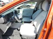 ✅ 2024 Hyundai Kona SEL • VIN: KM8HB3AB9RU097229 • Лот: 85094285. Опубликован ранее на Copart с пробегом 11 559 миль. Бесплатный доступ к архиву аукционных продаж из США и подробный отчёт об истории автомобиля на DreamBid. Изображение 7.