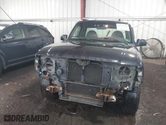 ✅ 2001 Ford Ranger XL • VIN: 1FTYR10C11TA00419 • Lot: 42535908. Wystawiony na IAAI z przebiegiem 203 067 mil. Bezpłatny archiwum sprzedaży aukcyjnych z USA i szczegółowy raport historii pojazdu na DreamBid. Zdjęcie 6.