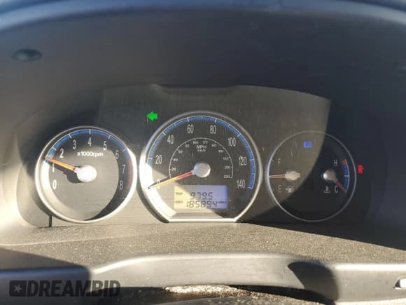 ✅ 2009 Hyundai Santa Fe SE • VIN: 5NMSH13E89H313986 • Lot: 86822334. Listed on Copart with 185,894 mi. Free auction sales archive from the USA and detailed vehicle history report at DreamBid. Image 9.