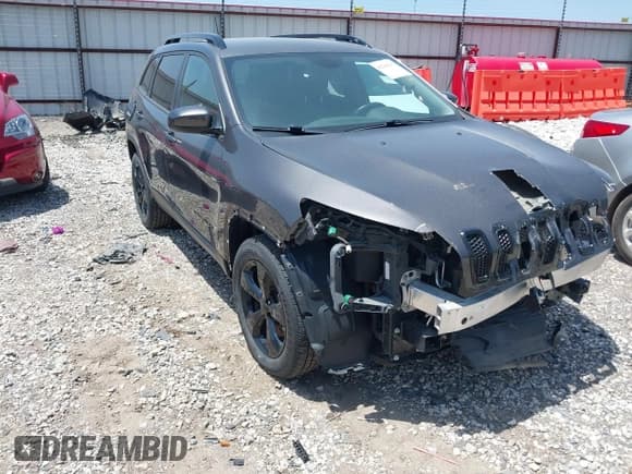✅ 2018 Jeep Cherokee Latitude • VIN: 1C4PJMCB8JD568944 • Lot: 42244217. Wystawiony na IAAI z przebiegiem 34 945 mil. Bezpłatny archiwum sprzedaży aukcyjnych z USA i szczegółowy raport historii pojazdu na DreamBid. Zdjęcie 1.