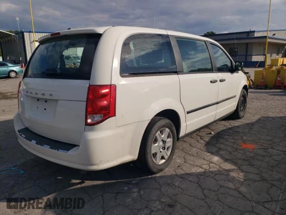 ✅ 2013 Dodge Grand Caravan SE • VIN: 2C4RDGBG6DR683428 • Lot: 84226965. Wystawiony na Copart z przebiegiem 170 347 mil. Bezpłatny archiwum sprzedaży aukcyjnych z USA i szczegółowy raport historii pojazdu na DreamBid. Zdjęcie 3.