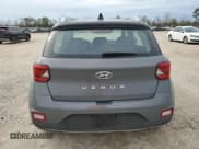 ✅ 2021 Hyundai Venue SEL • VIN: KMHRC8A34MU099521 • Lot: 89340975. Wystawiony na Copart z przebiegiem 77 439 mil. Bezpłatny archiwum sprzedaży aukcyjnych z USA i szczegółowy raport historii pojazdu na DreamBid. Zdjęcie 6.