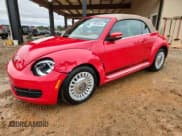 ✅ 2013 Volkswagen Beetle 2.5L • VIN: 3VW5P7ATXDM827720 • Лот: 89916585. Опубликован ранее на Copart с пробегом 42 689 миль. Бесплатный доступ к архиву аукционных продаж из США и подробный отчёт об истории автомобиля на DreamBid. Изображение 1.