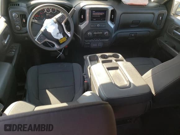 ✅ 2021 Chevrolet Silverado 1500 Custom Trail Boss • VIN: 1GCPYCEF2MZ436808 • Lot: 74205634. Wystawiony na Copart z przebiegiem 44 500 mil. Bezpłatny archiwum sprzedaży aukcyjnych z USA i szczegółowy raport historii pojazdu na DreamBid. Zdjęcie 8.