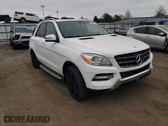 ✅ 2015 Mercedes-Benz M 350 • VIN: 4JGDA5HB6FA583447 • Lot: 48828715. Listed on Copart with 213,155 mi. Free auction sales archive from the USA and detailed vehicle history report at DreamBid. Image 12.