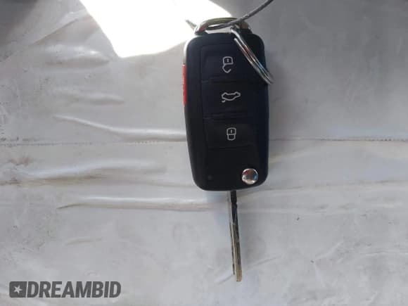 ✅ 2015 Volkswagen Jetta SE • VIN: 3VWD17AJ6FM406091 • Lot: 42539626. Listed on IAAI with 82,005 mi. Free auction sales archive from the USA and detailed vehicle history report at DreamBid. Image 11.